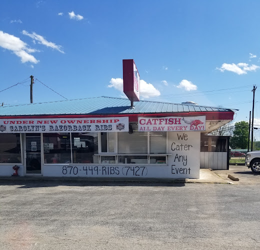 Carolyn’s RazorBack Ribs exterior view showcasing professional restaurants services in Yellville, Arkansas