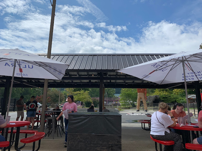 Native Brews Tap & Grill exterior view showcasing professional restaurants services in Cherokee, North Carolina