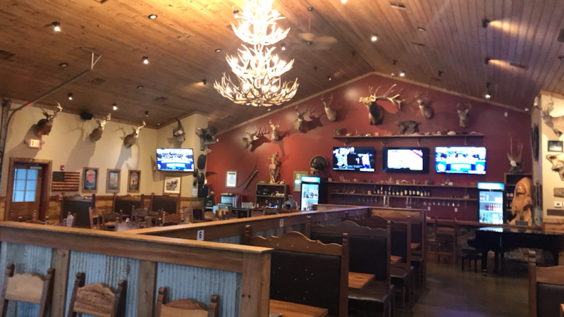 Open Season Sports Bar & Grill exterior view showcasing professional restaurants services in Stuttgart, Arkansas