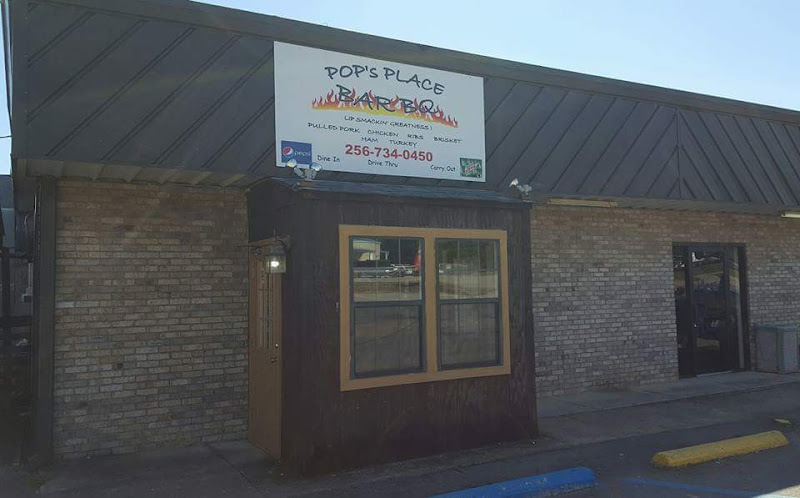 Pop's Place Bar B Q exterior view showcasing professional restaurants services in Hanceville, Alabama