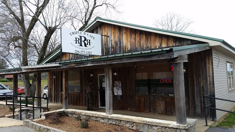 Triple R Cafe exterior view showcasing professional restaurants services in Rockford, Alabama