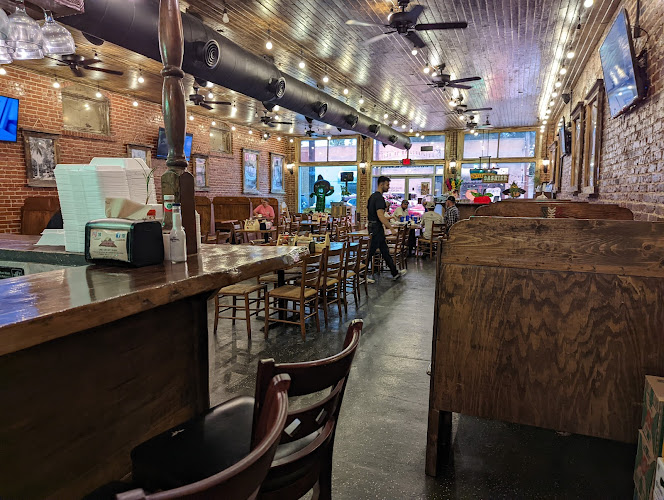 Valle Grande Mexican Grill exterior view showcasing professional restaurants services in Maplesville, Alabama
