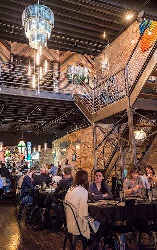 109 Main exterior view showcasing professional restaurants services in Batesville, Arkansas