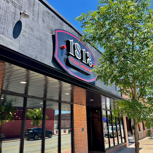 1812 Pizza Company - Paragould, Downtown exterior view showcasing professional restaurants services in Paragould, Arkansas