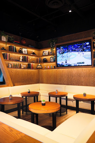 3rd Base LA exterior view showcasing professional restaurants services in Los Angeles, California