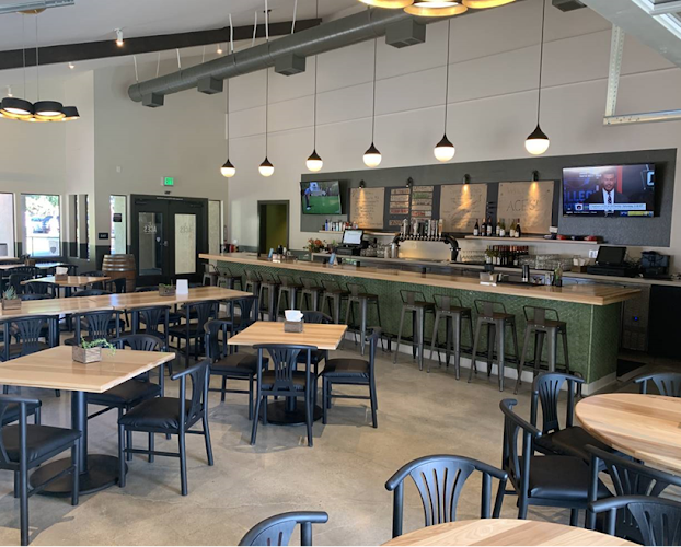 Aces Icehouse exterior view showcasing professional restaurants services in Santa Clara, California