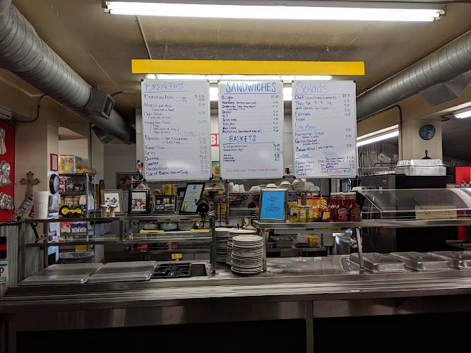 Advada's Diner exterior view showcasing professional restaurants services in Carlisle, Arkansas