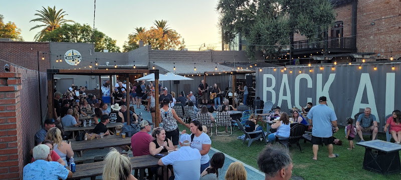 Back Alley Brew House exterior view showcasing professional restaurants services in Galt, California