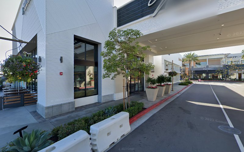 Beachwood Brewing exterior view showcasing professional Brewery services in Long Beach, California