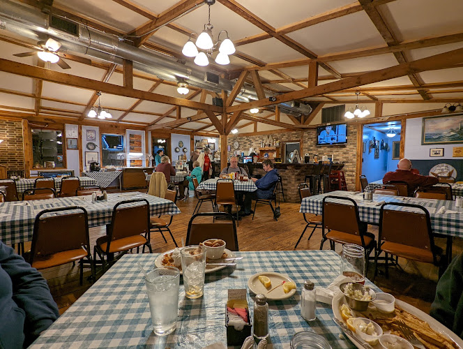 Beacon Point Restaurant exterior view showcasing professional restaurants services in Lakeview, Arkansas