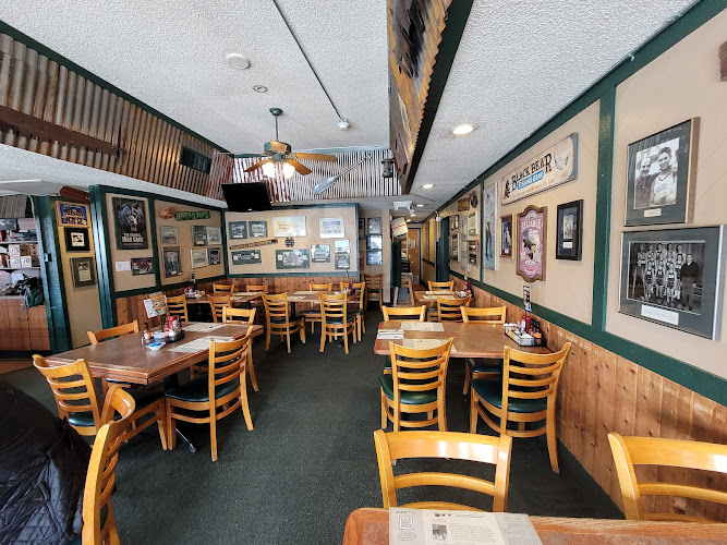 Black Bear Diner Mt. Shasta exterior view showcasing professional restaurants services in Mt Shasta, California