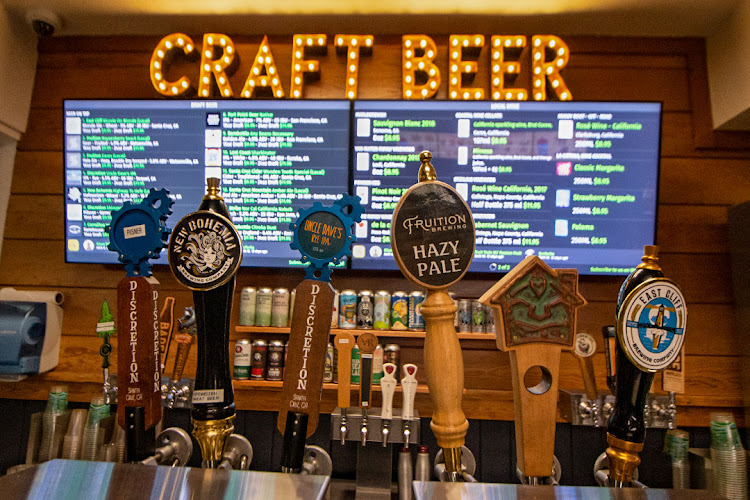 Brews at the Beach exterior view showcasing professional restaurants services in Santa Cruz, California