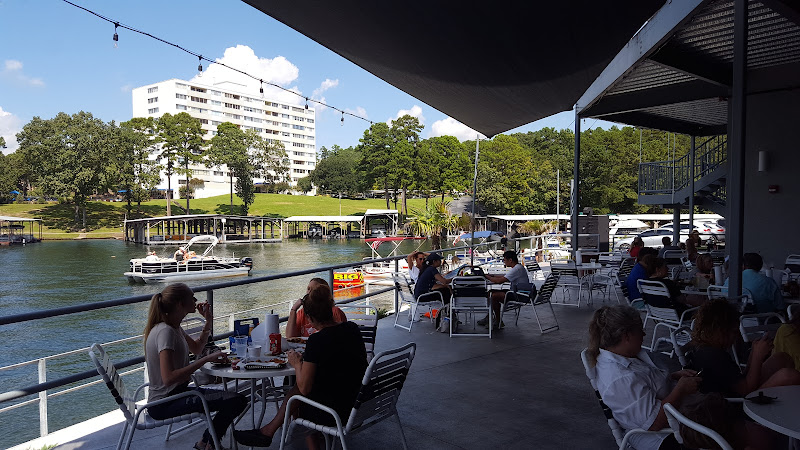 Bubba Brews - On Lake Hamilton exterior view showcasing professional restaurants services in Hot Springs, Arkansas