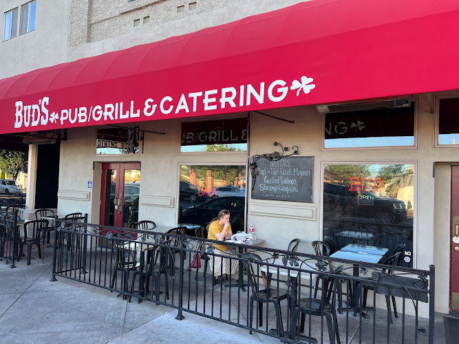 Bud's Pub & Grill exterior view showcasing professional restaurants services in Dixon, California