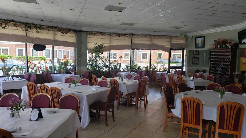 Buon Gusto Ristorante exterior view showcasing professional restaurants services in Mission Hills, California