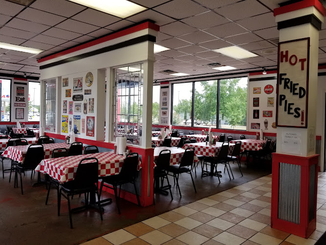 Burgers, Pies, & Fries exterior view showcasing professional restaurants services in Conway, Arkansas