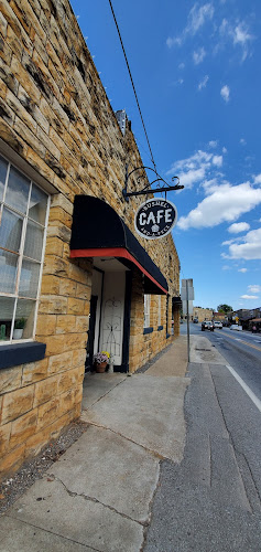 Bushel And A Peck Cafe exterior view showcasing professional restaurants services in Mountain View, Arkansas
