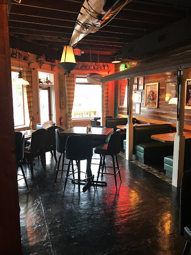 Buster's Brick Oven exterior view showcasing professional restaurants services in Daphne, Alabama