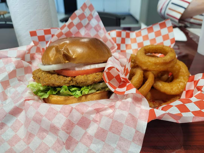 CD's Cafe exterior view showcasing professional restaurants services in Wesley, Arkansas