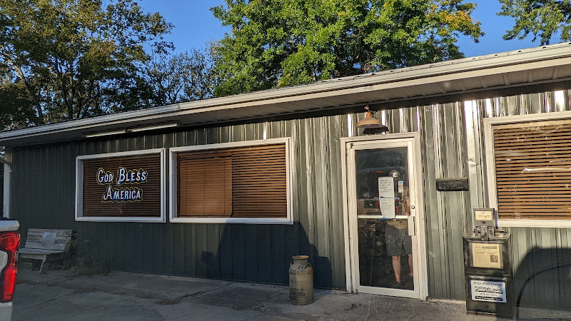 Calico Cafe exterior view showcasing professional restaurants services in Calico Rock, Arkansas
