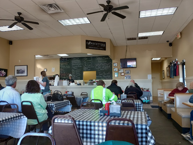 Canecutters exterior view showcasing professional restaurants services in Demopolis, Alabama