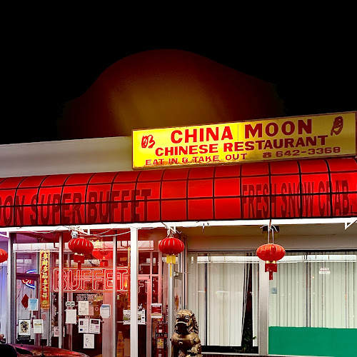 China Moon exterior view showcasing professional restaurants services in Lanett, Alabama