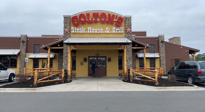 Colton's Steak House & Grill exterior view showcasing professional restaurants services in White Hall, Arkansas