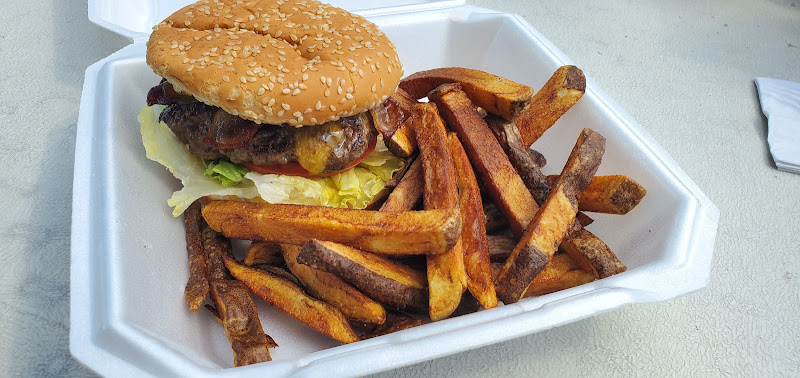 Copper River Grille exterior view showcasing professional restaurants services in Copper Center, Alaska