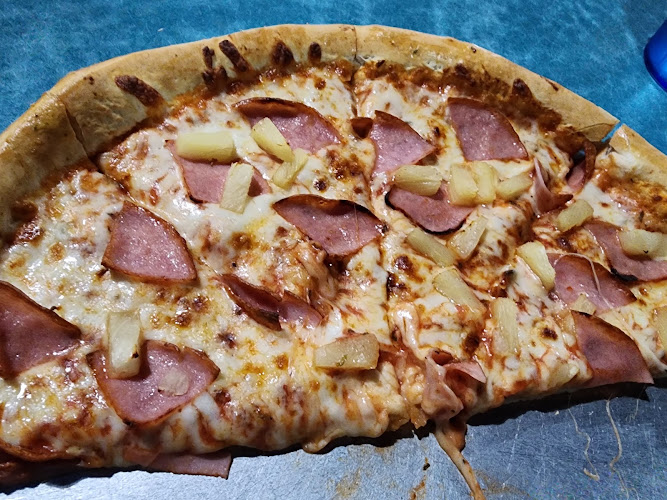 Daddy T's Pizza Shack exterior view showcasing professional restaurants services in Glenwood, Arkansas