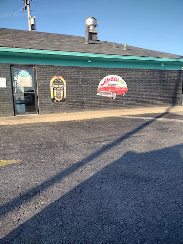 Dairy Dip Diner - Van Buren exterior view showcasing professional restaurants services in Van Buren, Arkansas