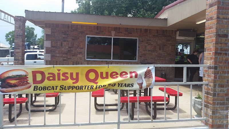 Daisy Queen exterior view showcasing professional restaurants services in Marshall, Arkansas