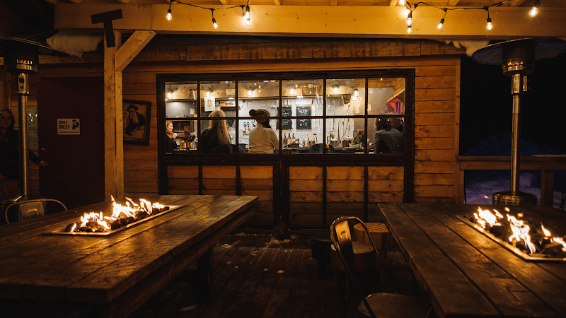 Dirty Skillet exterior view showcasing professional restaurants services in Hope, Alaska