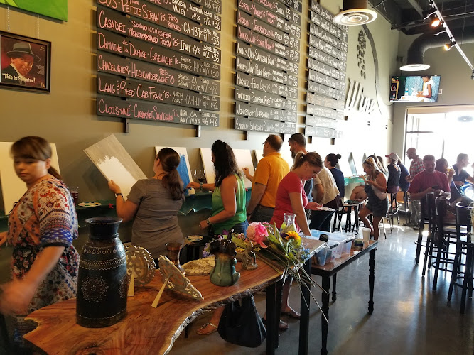 Divided Vine Beer & Wine Bar exterior view showcasing professional restaurants services in Gilbert, Arizona