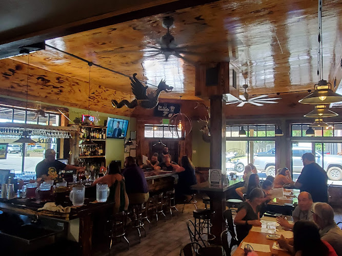 Dragonfly Tavern exterior view showcasing professional restaurants services in Daphne, Alabama