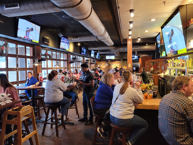 Drake's Huntsville exterior view showcasing professional restaurants services in Huntsville, Alabama