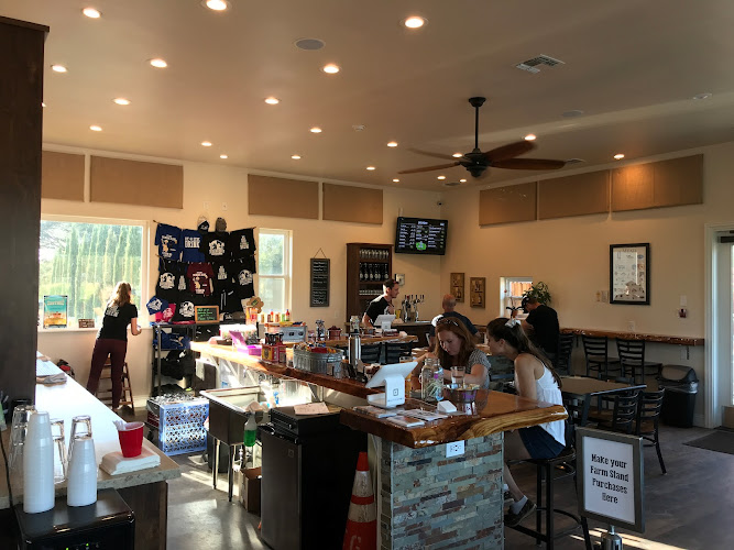 Dueling Dogs Brewing Co. exterior view showcasing professional Brewery services in Lincoln, California