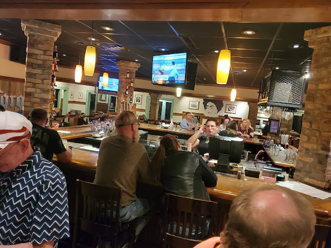 El Chico Cafe exterior view showcasing professional restaurants services in Texarkana, Arkansas