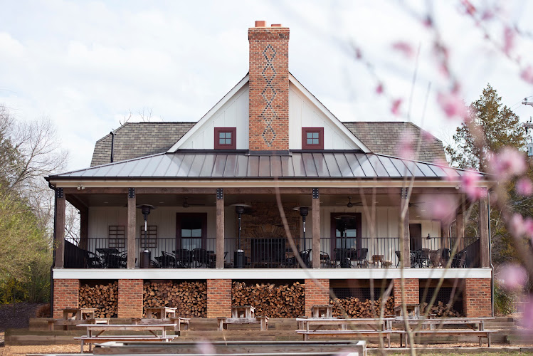 Fine Creek Brewing Company exterior view showcasing professional Brewery services in Powhatan, Virginia