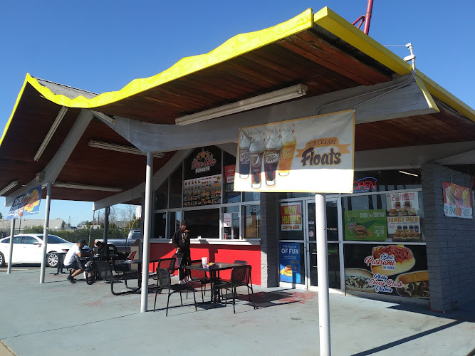 Five Star Burger Merced exterior view showcasing professional restaurants services in Merced, California