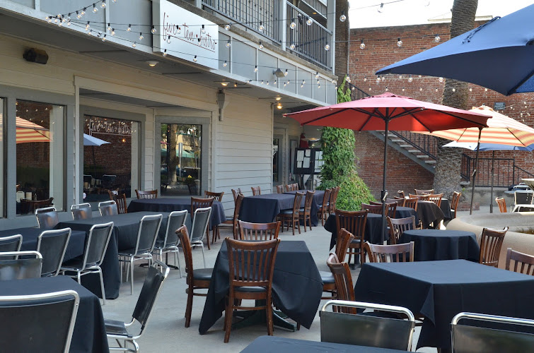Five Ten Bistro exterior view showcasing professional restaurants services in Merced, California