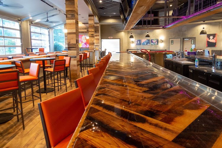 Fizz - Restaurant, Bar and Live Music Room exterior view showcasing professional restaurants services in Sheffield, Alabama