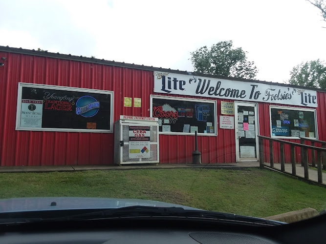 Footsie's Beer & Wine exterior view showcasing professional Beer store services in Okolona, Arkansas