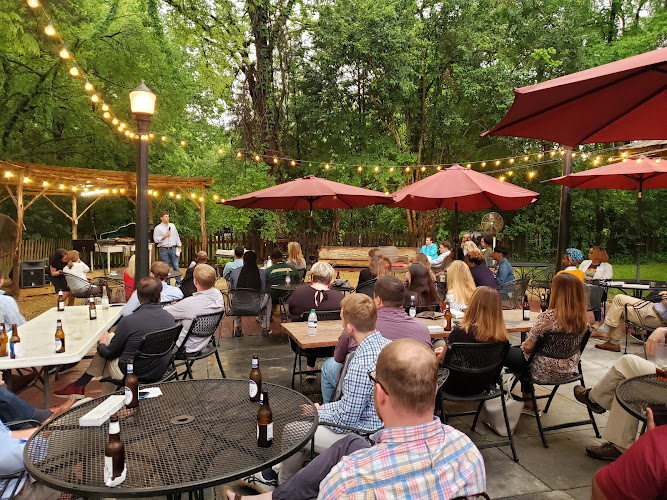 Foscue House Restaurant exterior view showcasing professional restaurants services in Demopolis, Alabama