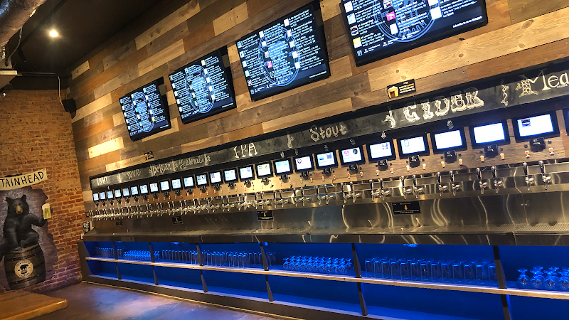Fountainhead Taproom exterior view showcasing professional restaurants services in Chattanooga, Tennessee