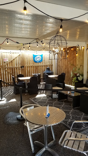 Freeze Daiquiri Bar & Grill exterior view showcasing professional restaurants services in Montgomery, Alabama