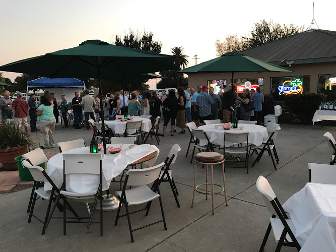 French Camp Sports Bar and Grill exterior view showcasing professional restaurants services in Manteca, California