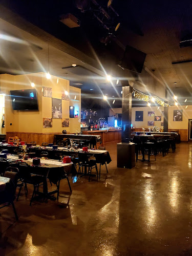 Front Street Grill exterior view showcasing professional restaurants services in Dardanelle, Arkansas