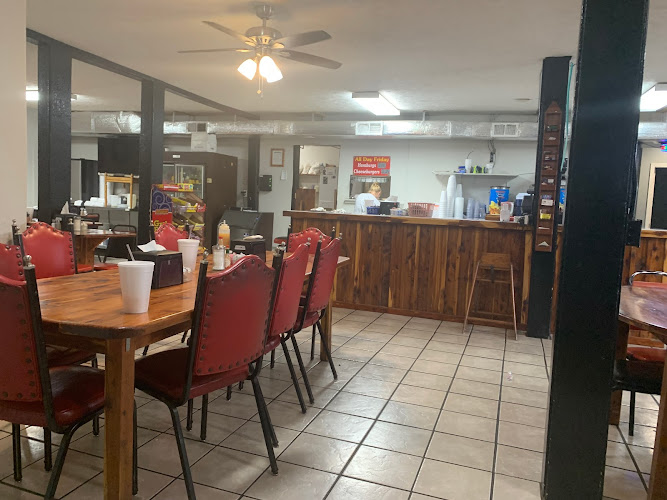 Fun Days exterior view showcasing professional restaurants services in Viola, Arkansas