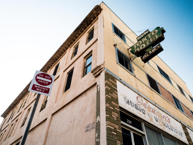 Globe City exterior view showcasing professional restaurants services in Globe, Arizona