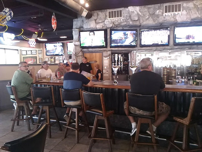 Glory Days Sports Grill exterior view showcasing professional restaurants services in Lakewood, California